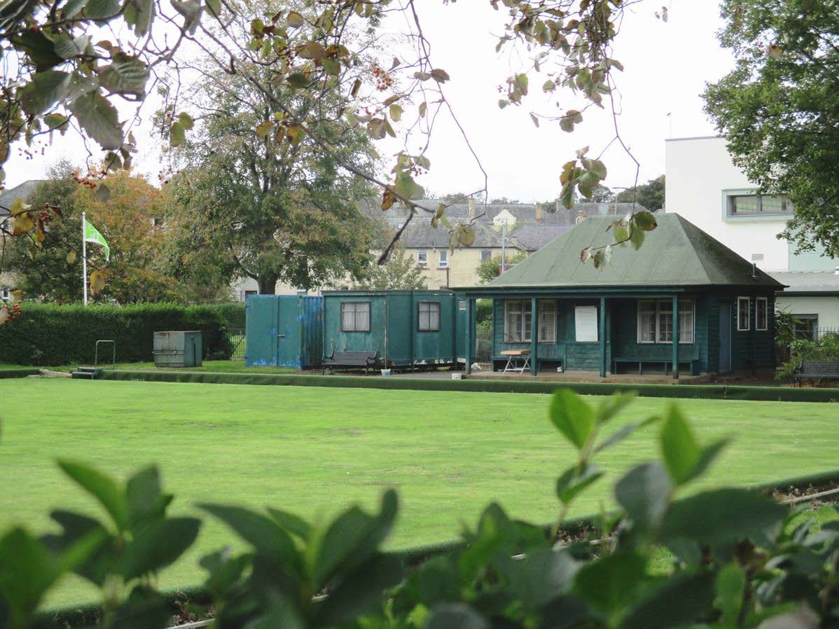 Clubhouse and portakabin